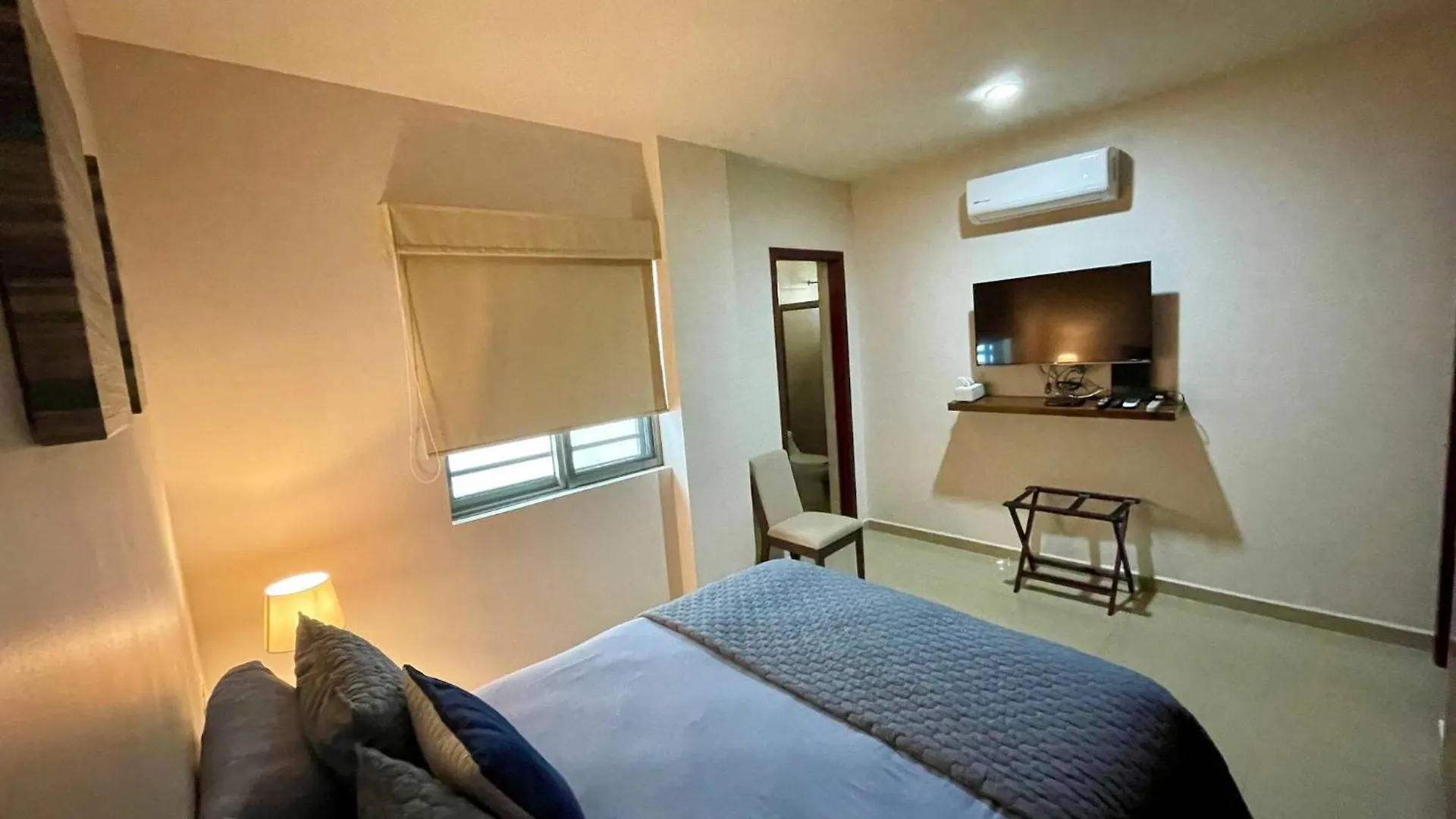 Alcantara Apt, Ground Floor, Great For Digital, 2 Blocks Walk To Beach 0*, Mazatlán