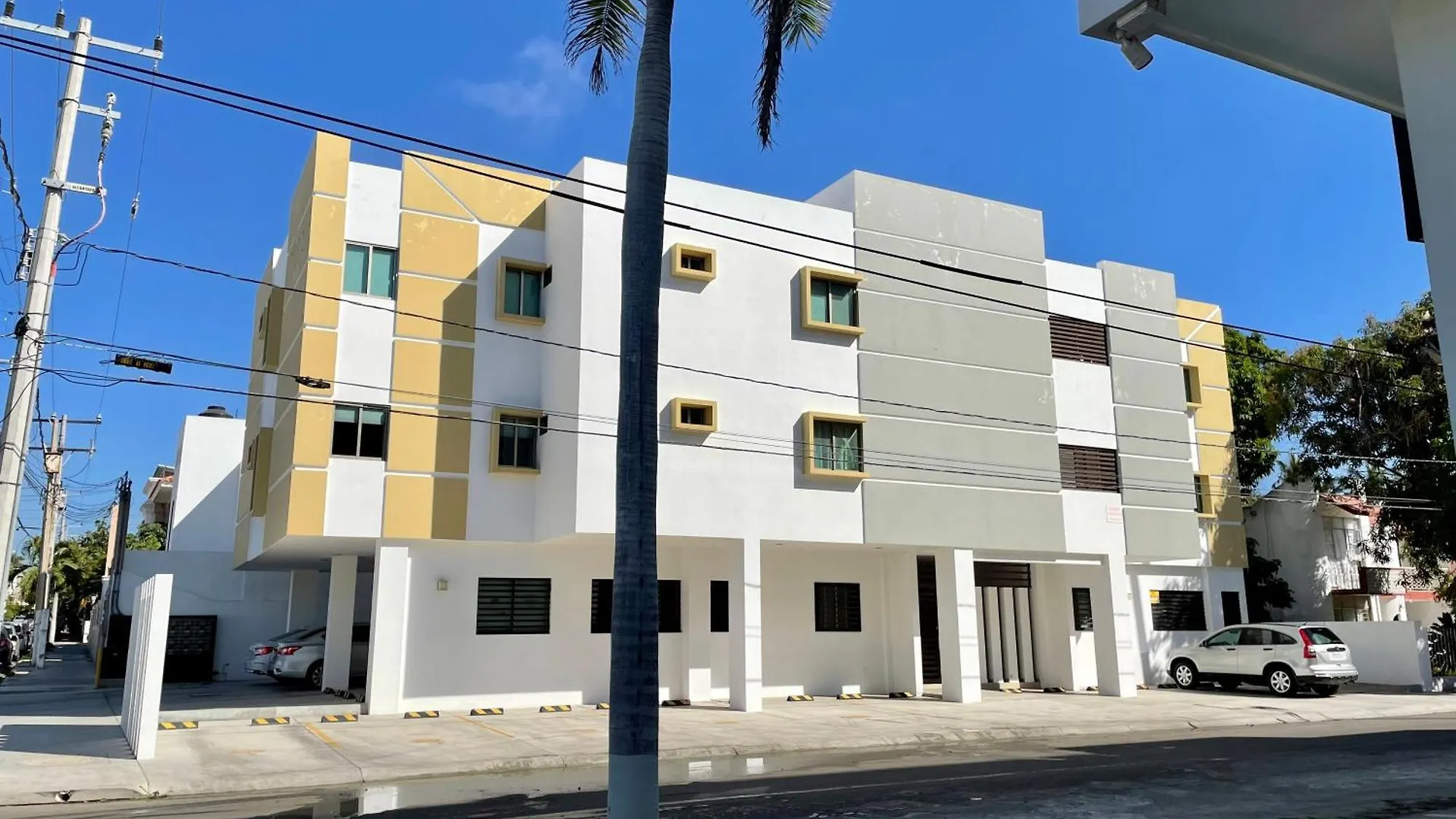 Alcantara Apt, Ground Floor, Great For Digital, 2 Blocks Walk To Beach Mazatlán